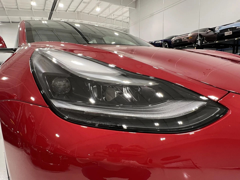 2022 Tesla Model 3 Performance - Image 26 of 31
