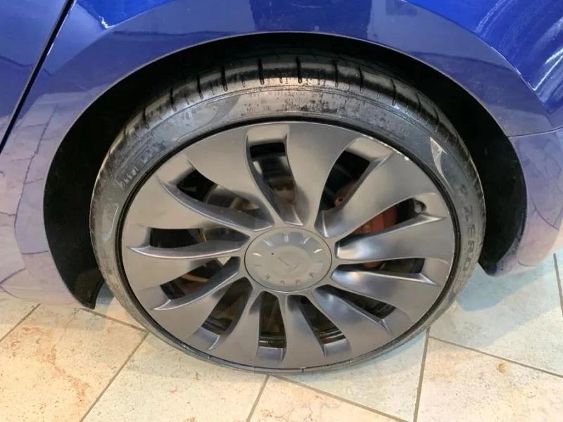 2022 Tesla Model 3 Performance - Image 10 of 12