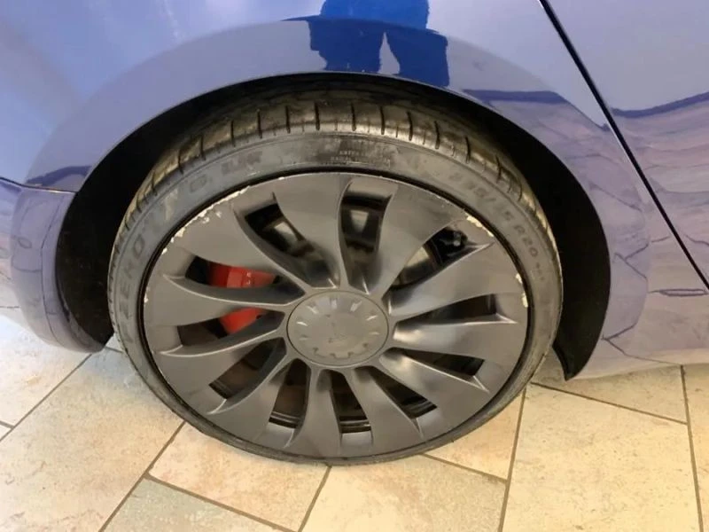 2022 Tesla Model 3 Performance - Image 9 of 12