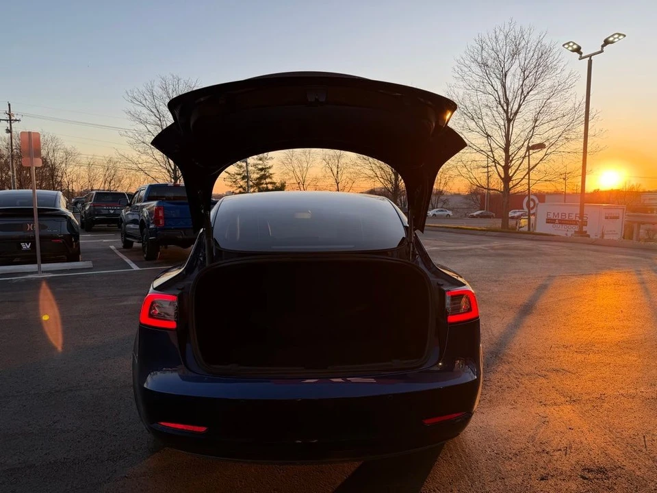 2022 Tesla Model 3 Performance - Image 5 of 14