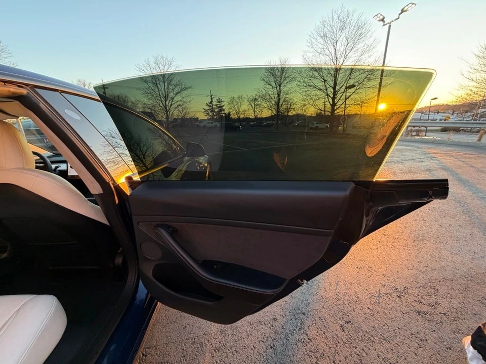 2022 Tesla Model 3 Performance - Image 12 of 14