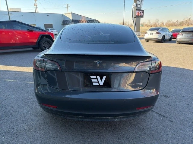 2022 Tesla Model 3 Performance - Image 7 of 21