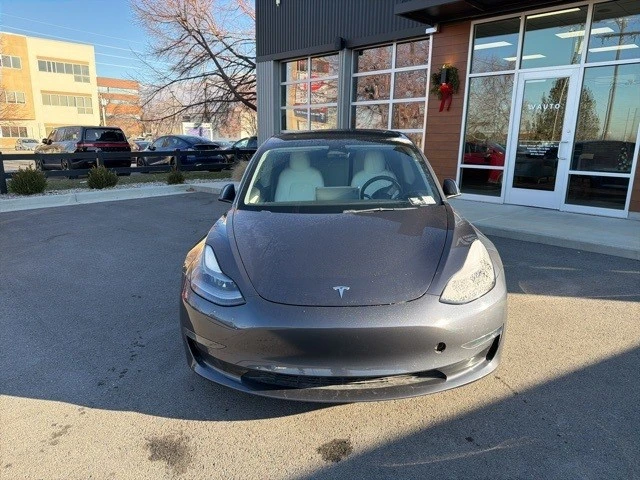 2022 Tesla Model 3 Performance - Image 3 of 21