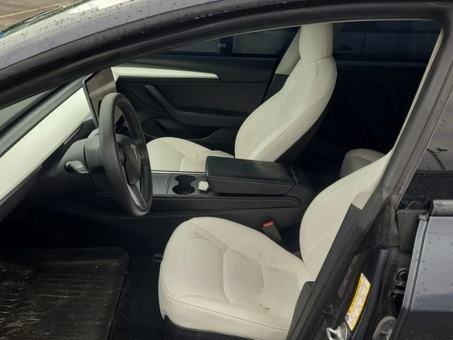 2022 Tesla Model 3 Performance - Image 5 of 7
