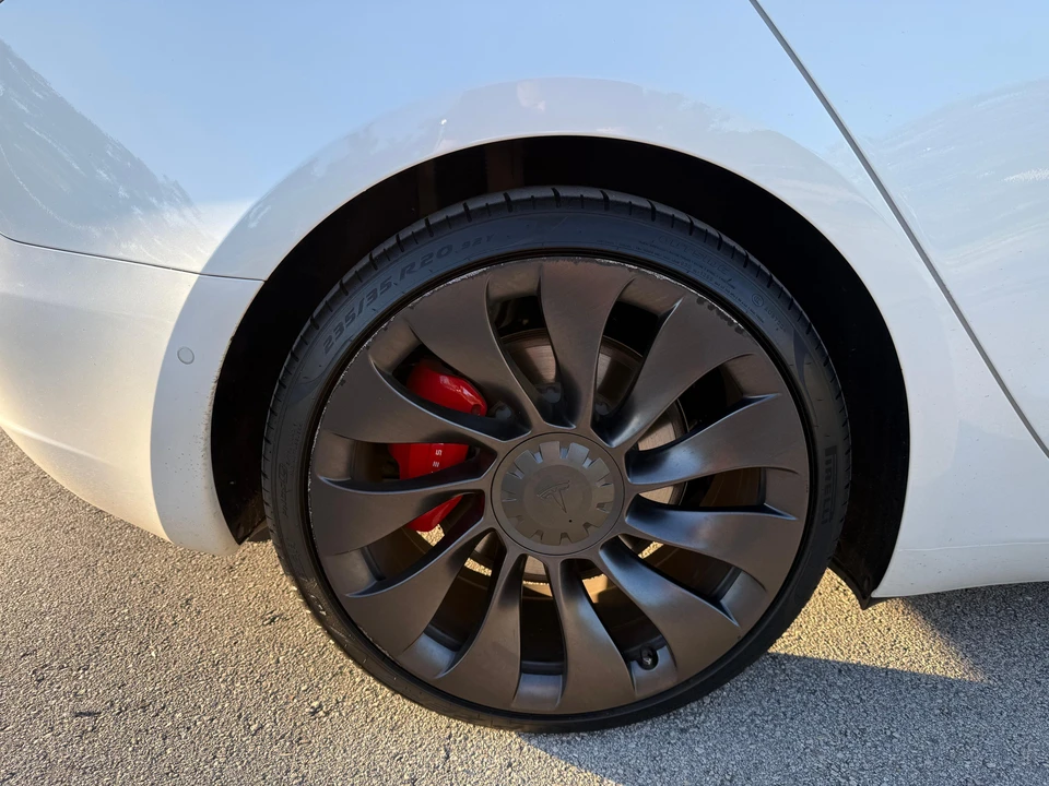 2022 Tesla Model 3 Performance - Image 18 of 31