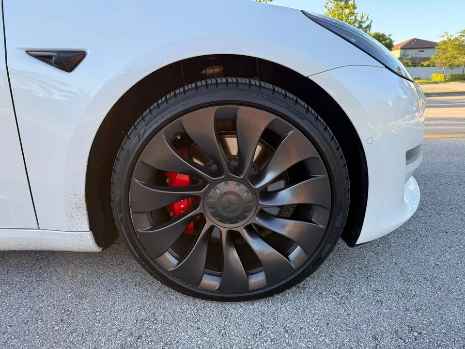 2022 Tesla Model 3 Performance - Image 19 of 31