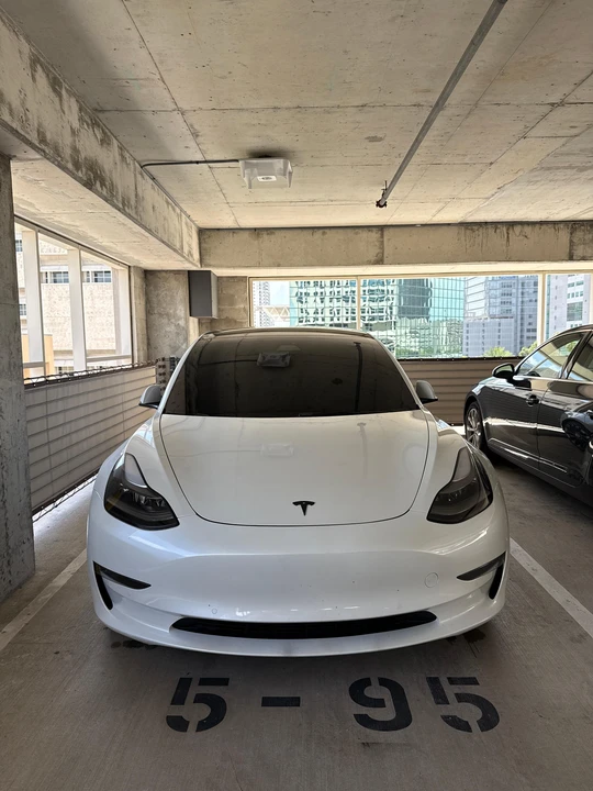 2022 Tesla Model 3 Performance - Image 6 of 31
