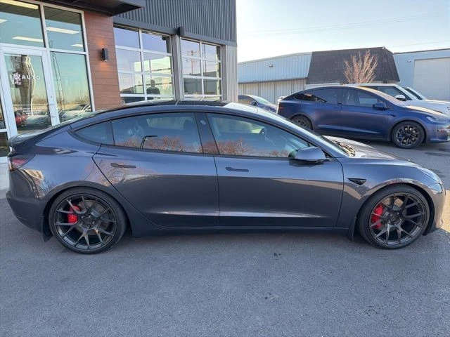 2022 Tesla Model 3 Performance - Image 9 of 21