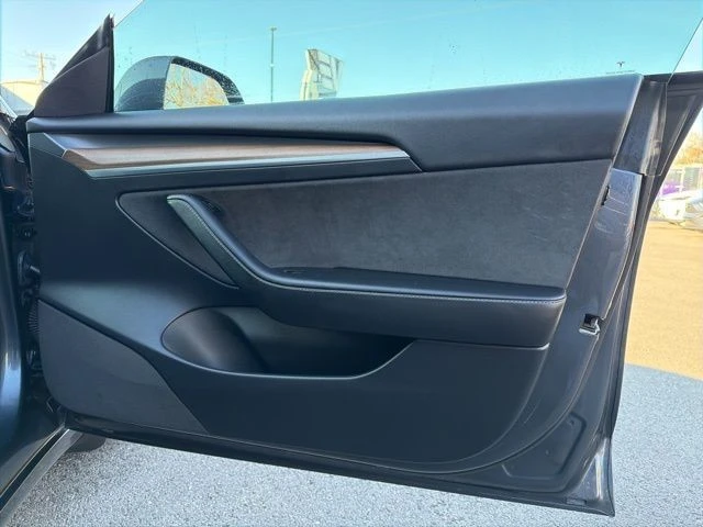 2022 Tesla Model 3 Performance - Image 21 of 21