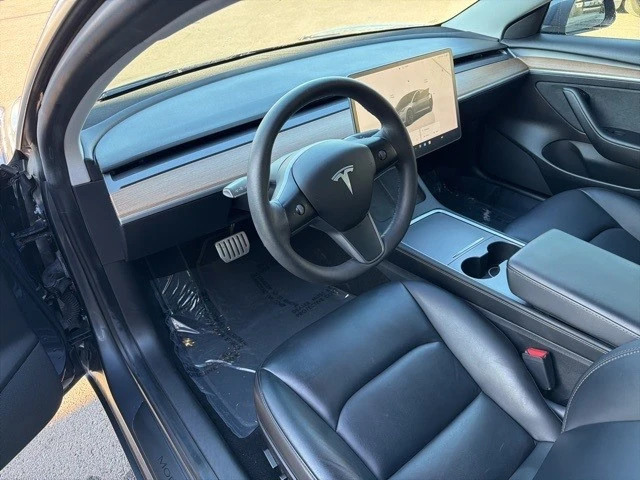 2022 Tesla Model 3 Performance - Image 13 of 21