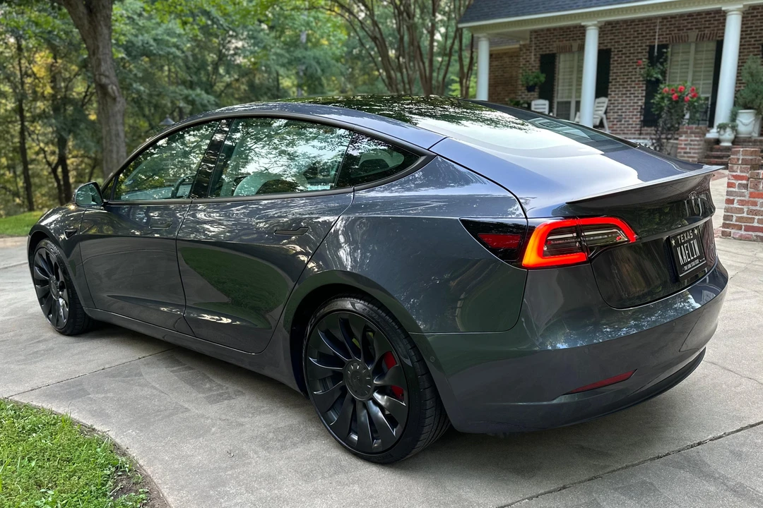 2022 Tesla Model 3 Performance - Image 4 of 31
