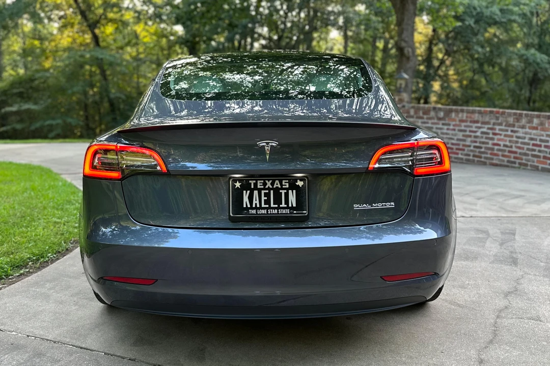 2022 Tesla Model 3 Performance - Image 7 of 31