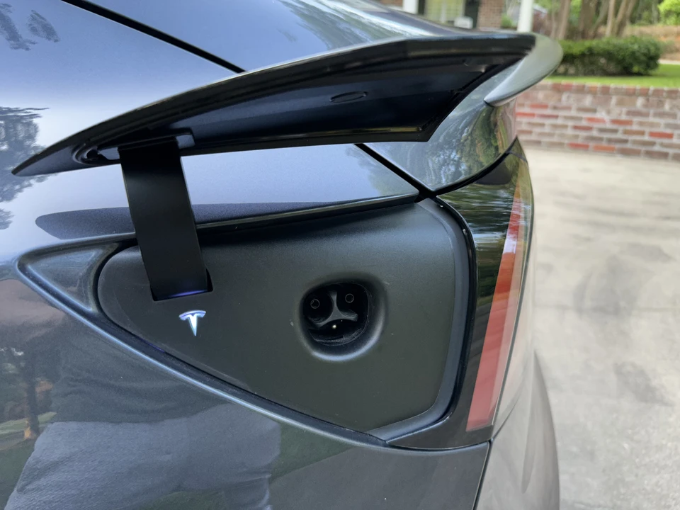 2022 Tesla Model 3 Performance - Image 18 of 31