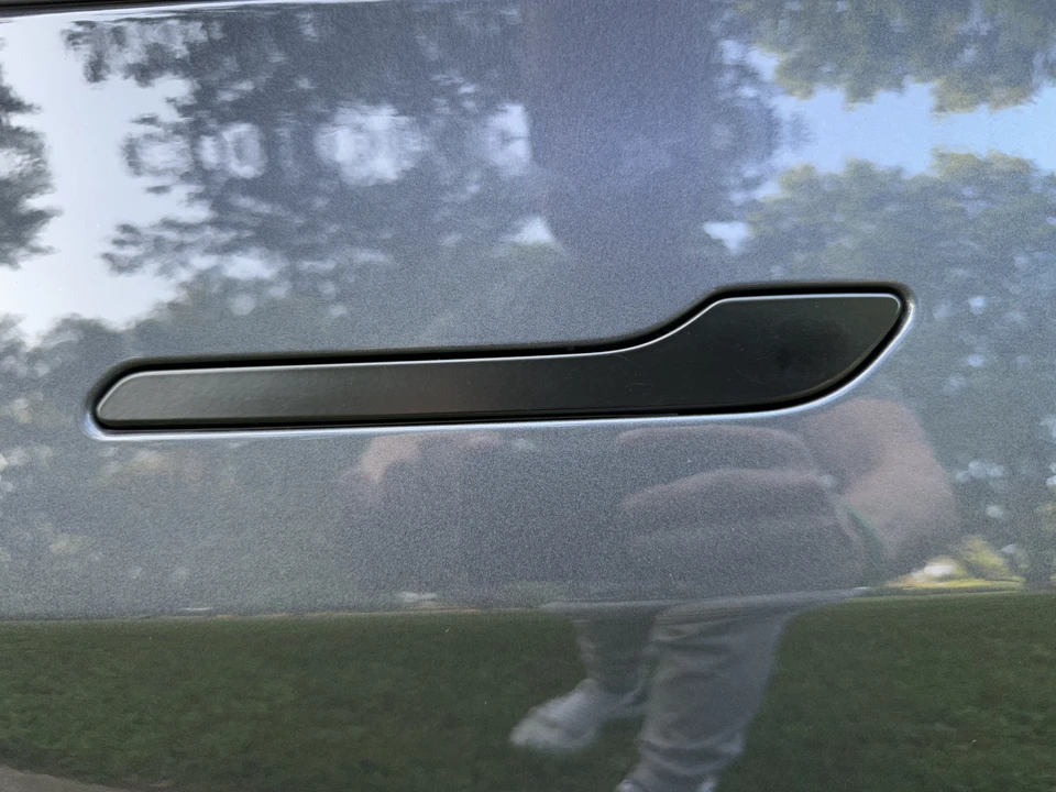 2022 Tesla Model 3 Performance - Image 13 of 31