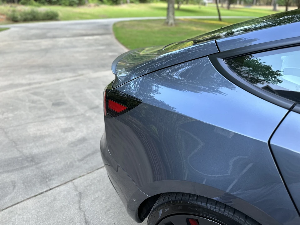 2022 Tesla Model 3 Performance - Image 20 of 31
