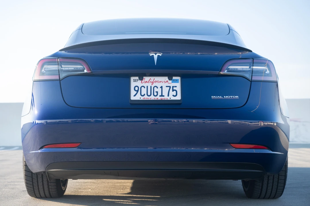 2022 Tesla Model 3 Performance - Image 11 of 31