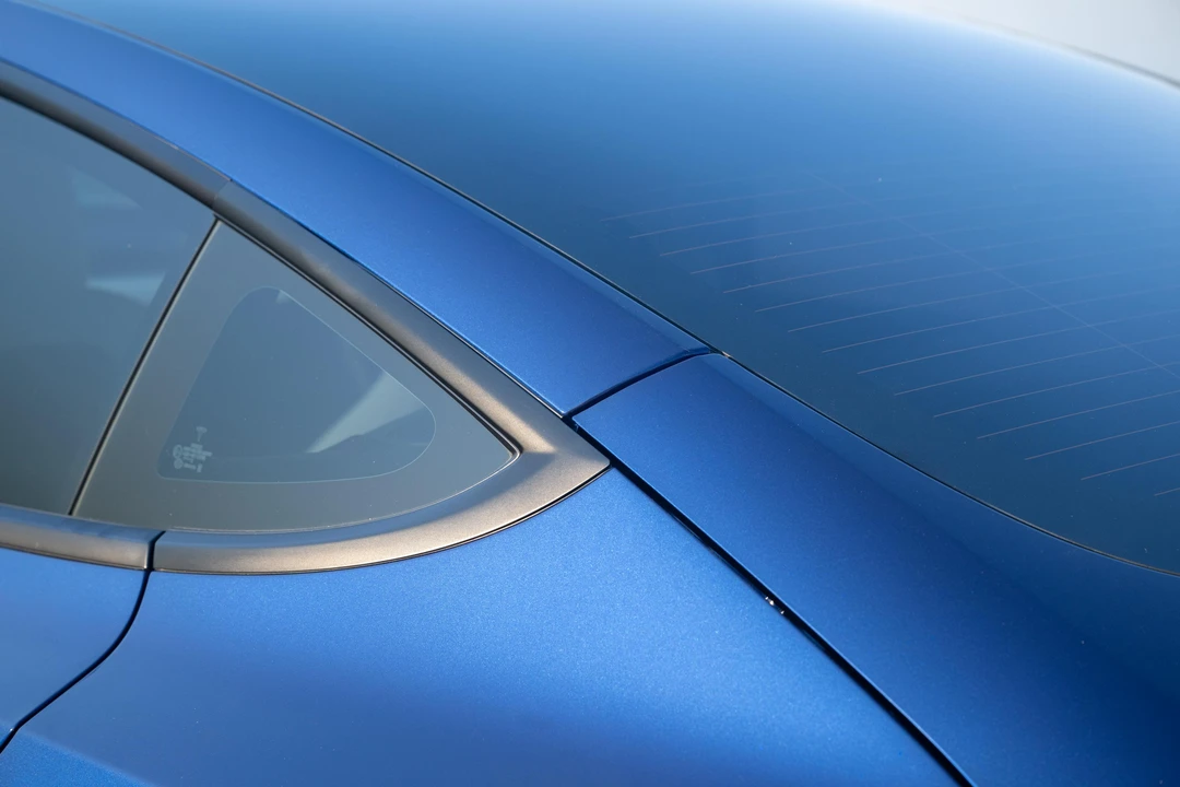 2022 Tesla Model 3 Performance - Image 28 of 31