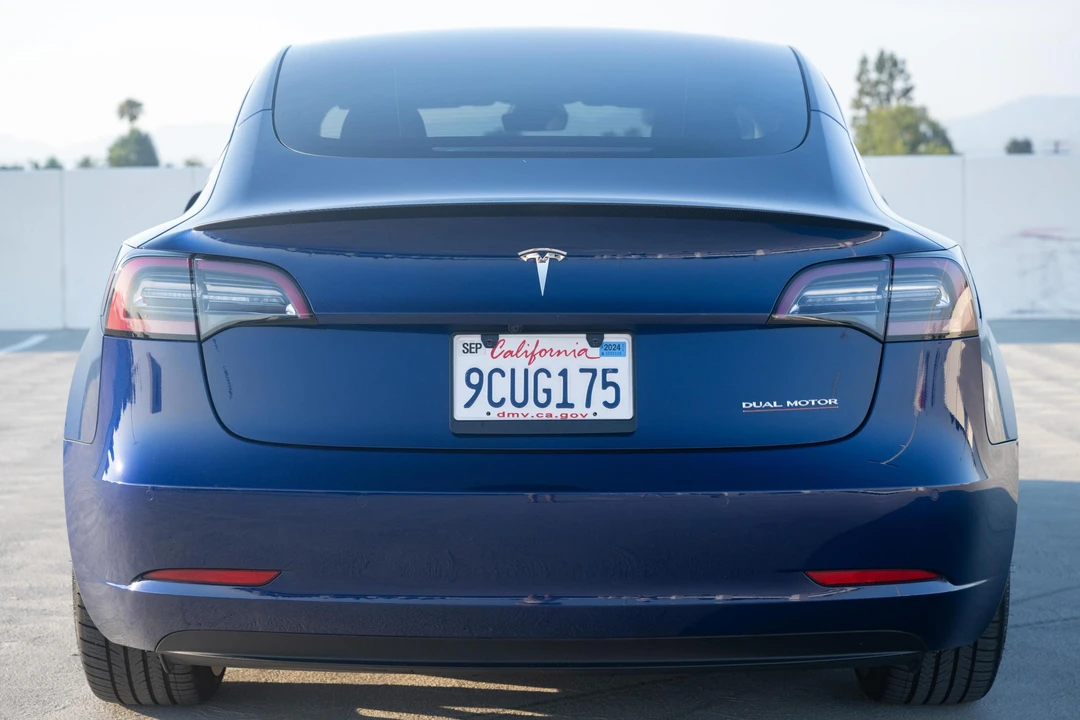 2022 Tesla Model 3 Performance - Image 5 of 31