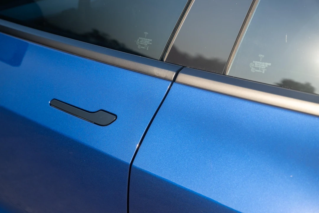 2022 Tesla Model 3 Performance - Image 25 of 31