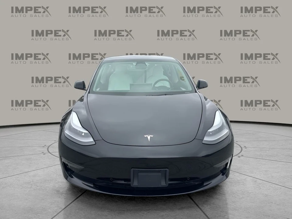 2022 Tesla Model 3 Performance - Image 8 of 21