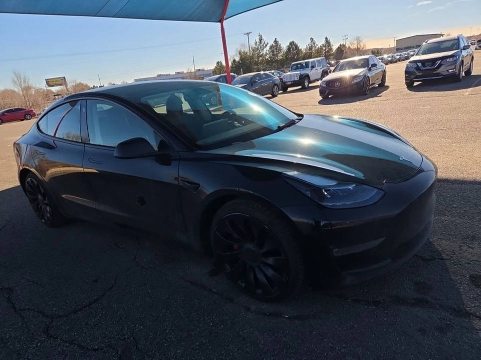 2022 Tesla Model 3 Performance - Image 2 of 7