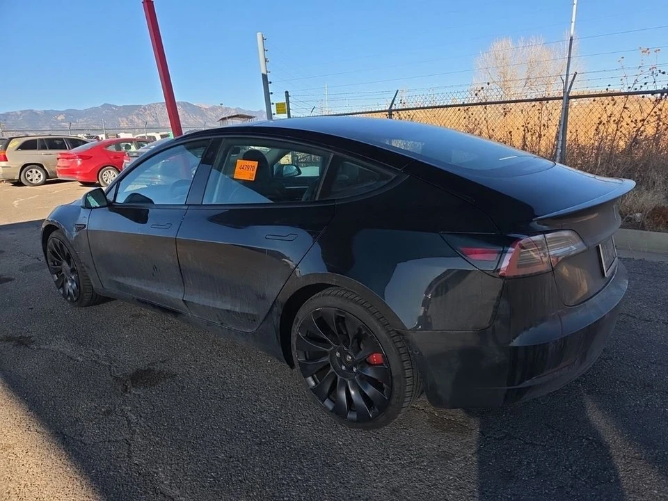 2022 Tesla Model 3 Performance - Image 4 of 7