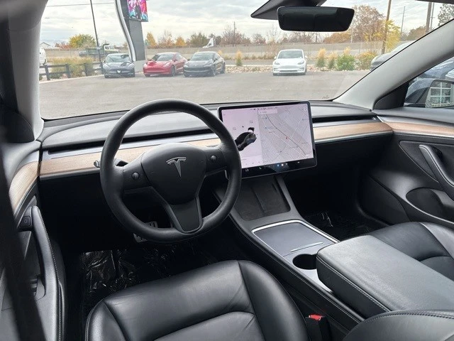 2022 Tesla Model 3 Performance - Image 19 of 21