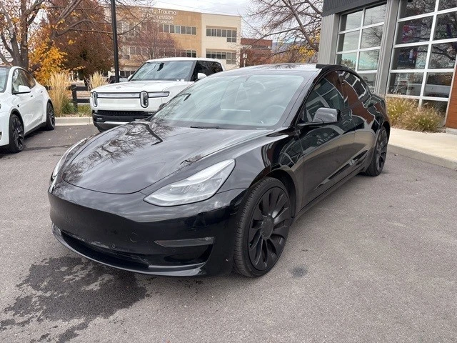 2022 Tesla Model 3 Performance - Image 4 of 21