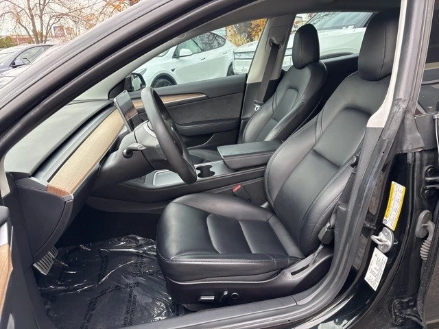 2022 Tesla Model 3 Performance - Image 12 of 21
