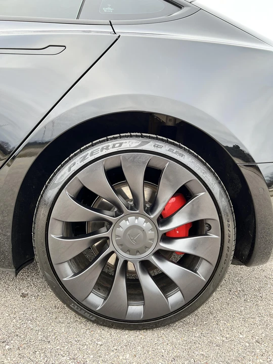 2022 Tesla Model 3 Performance - Image 26 of 31