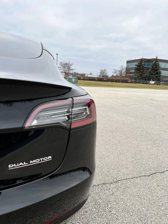 2022 Tesla Model 3 Performance - Image 20 of 31
