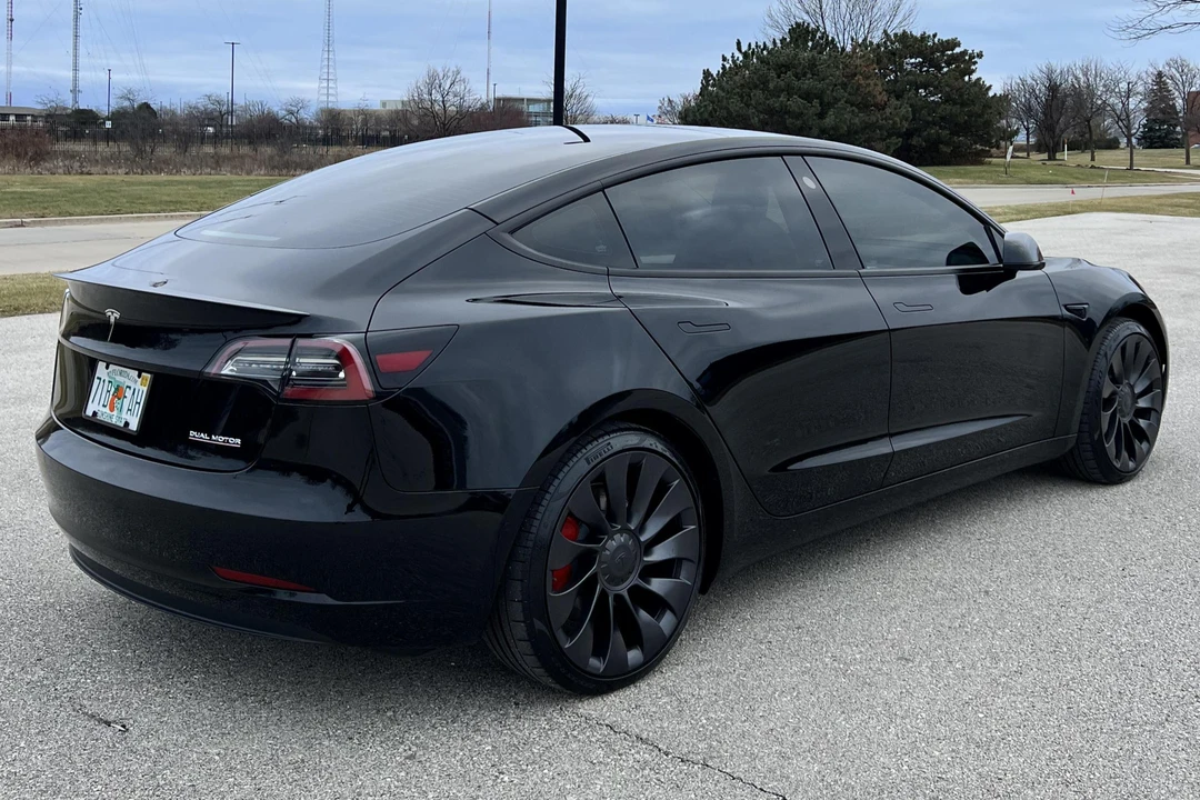 2022 Tesla Model 3 Performance - Image 4 of 31