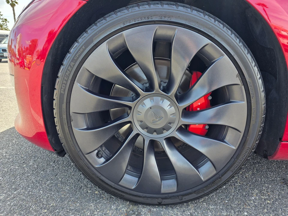 2022 Tesla Model 3 Performance - Image 22 of 31