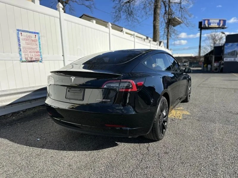 2022 Tesla Model 3 Performance - Image 7 of 12
