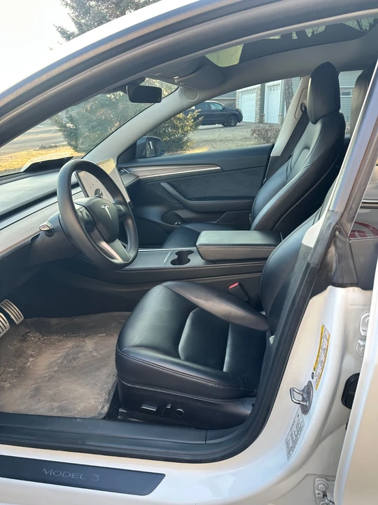 2022 Tesla Model 3 Performance - Image 7 of 11