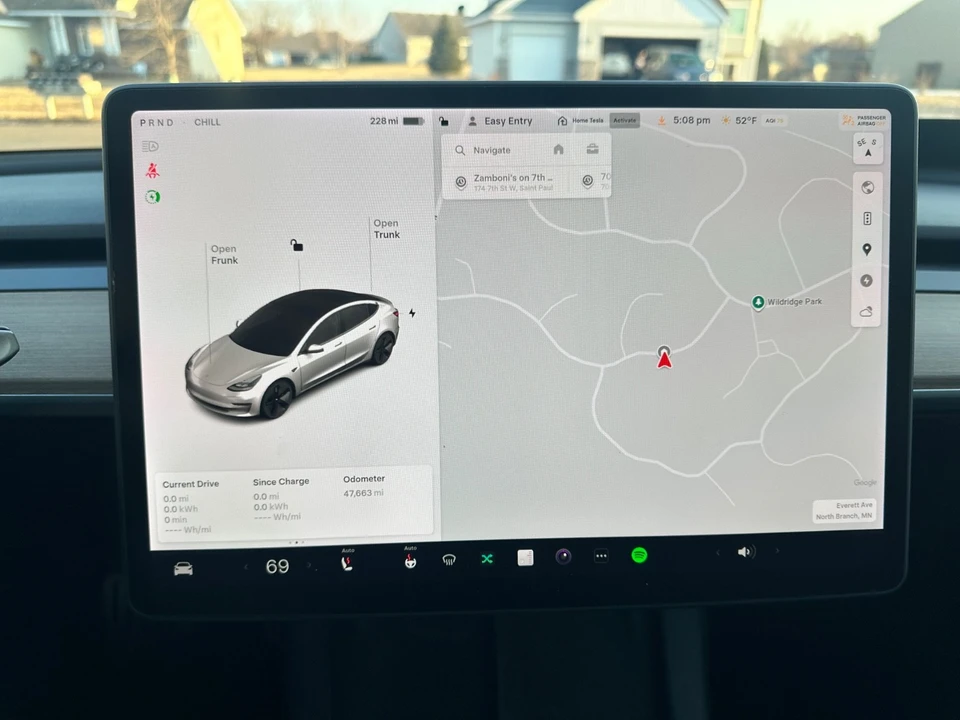 2022 Tesla Model 3 Performance - Image 11 of 11