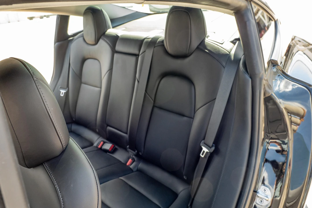 2022 Tesla Model 3 Performance - Image 16 of 31