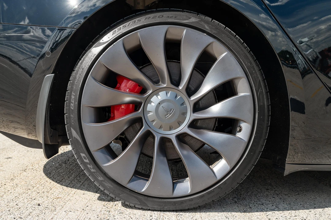 2022 Tesla Model 3 Performance - Image 12 of 31