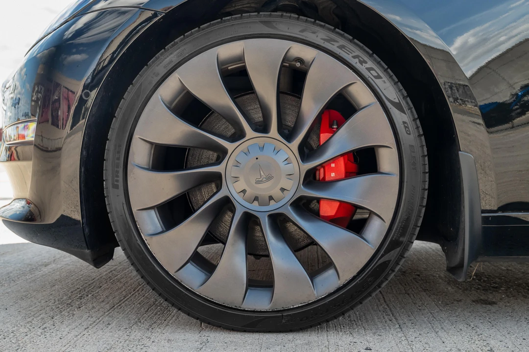 2022 Tesla Model 3 Performance - Image 10 of 31