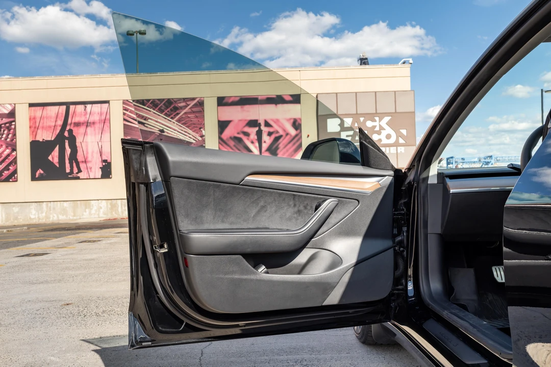 2022 Tesla Model 3 Performance - Image 30 of 31