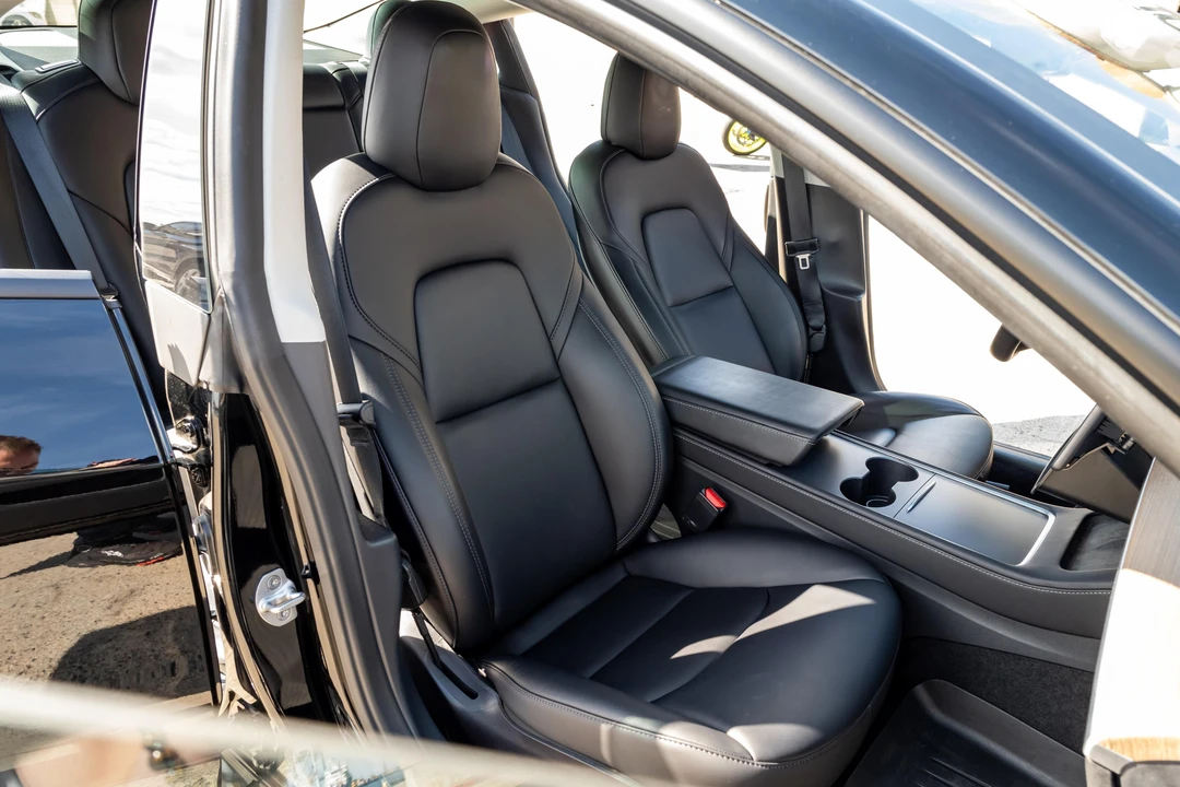 2022 Tesla Model 3 Performance - Image 18 of 31