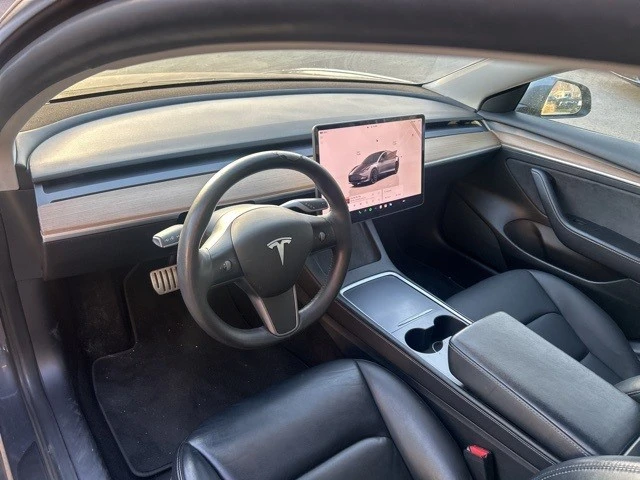 2022 Tesla Model 3 Performance - Image 12 of 21