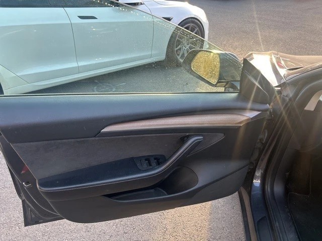 2022 Tesla Model 3 Performance - Image 11 of 21