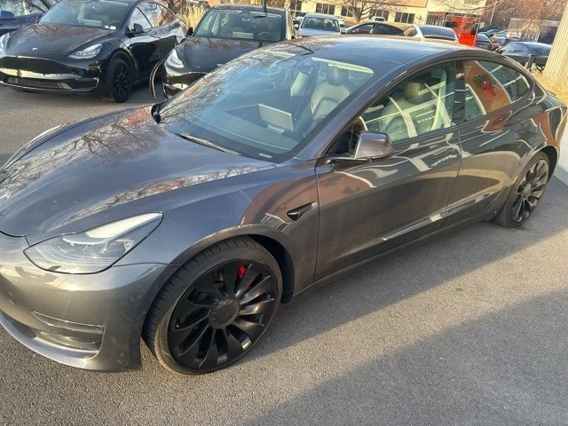 2022 Tesla Model 3 Performance - Image 4 of 21