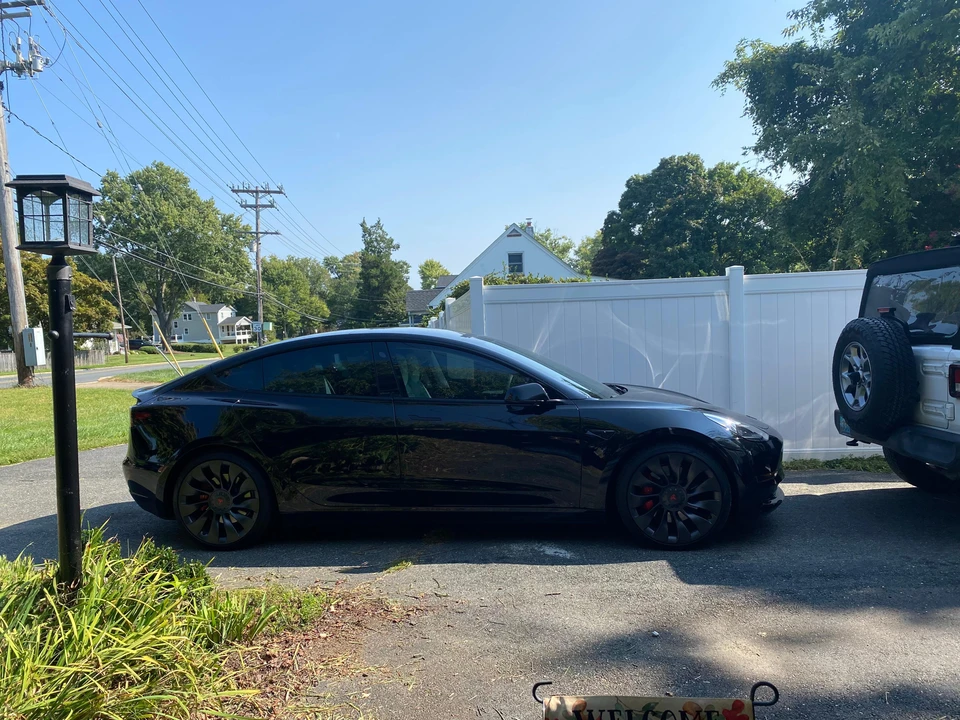 2022 Tesla Model 3 Performance - Image 22 of 31