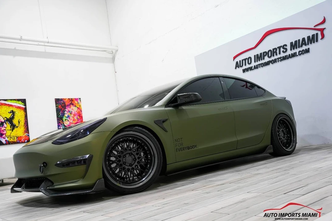 2022 Tesla Model 3 Performance - Image 4 of 12