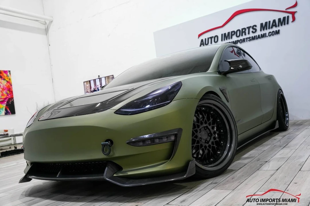 2022 Tesla Model 3 Performance - Image 2 of 12