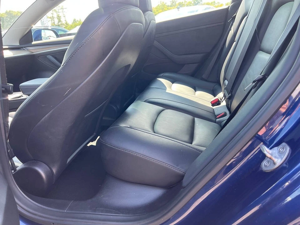 2022 Tesla Model 3 Performance - Image 11 of 12