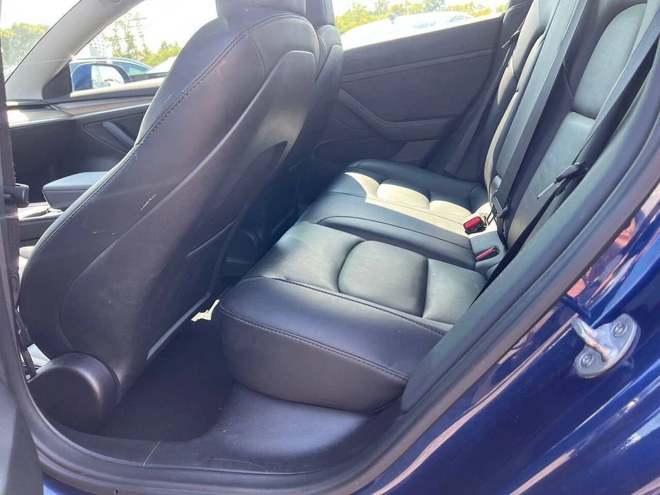 2022 Tesla Model 3 Performance - Image 11 of 12