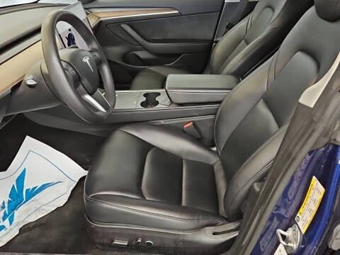 2022 Tesla Model 3 Performance - Image 6 of 12